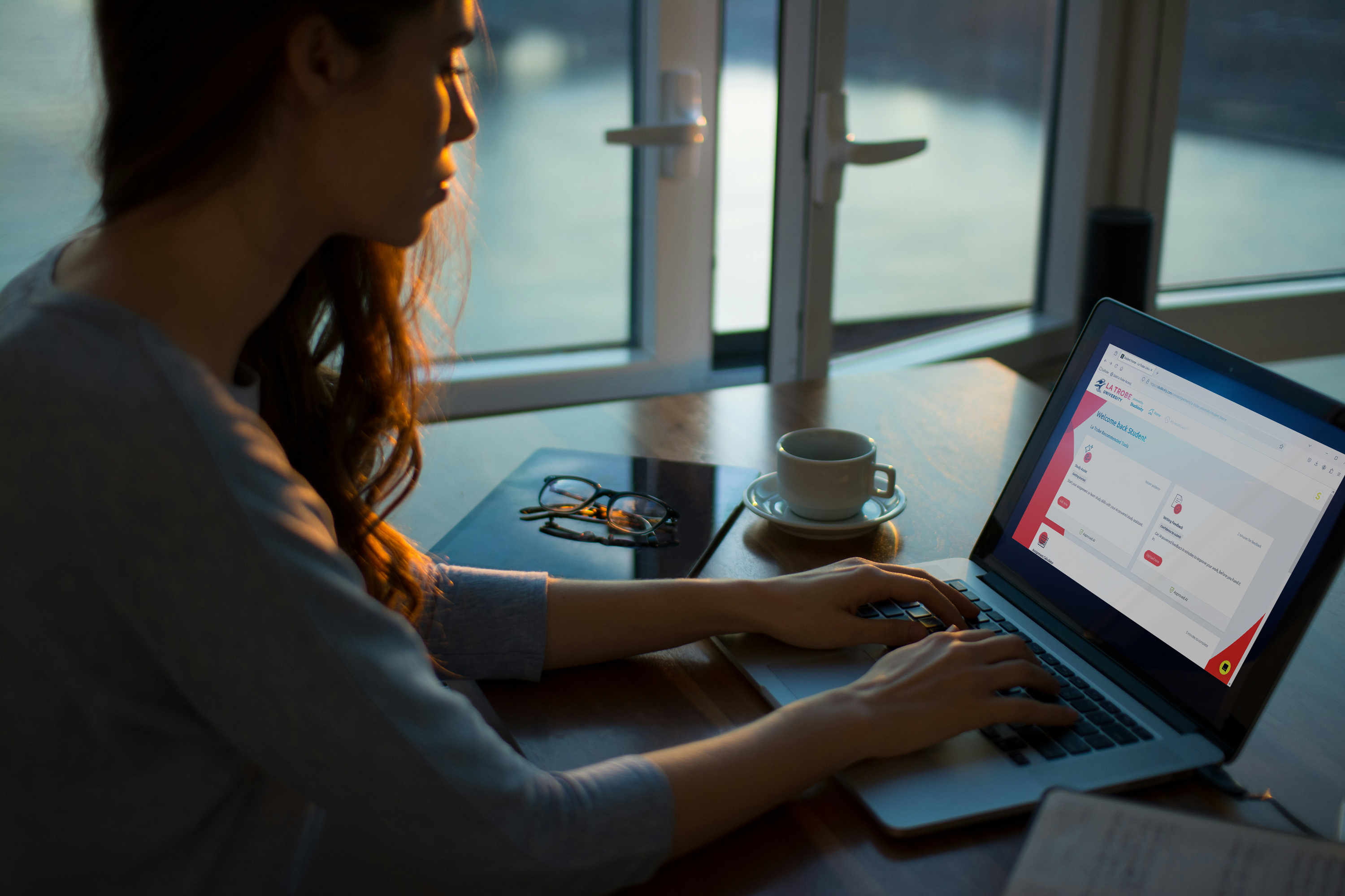 Student accessing Studiosity